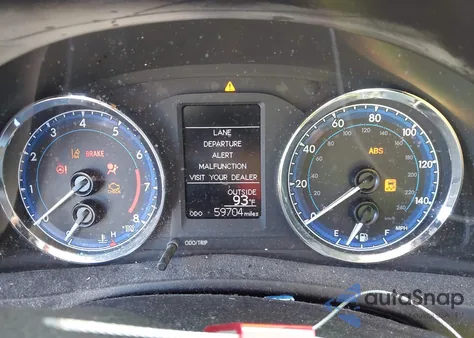 2018 Toyota Corolla Le z USA, uszkodzony, nr VIN 5YFBURHE1JP739547